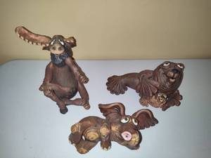 lot 104 image: Clay Animals Signed Olson Daniels