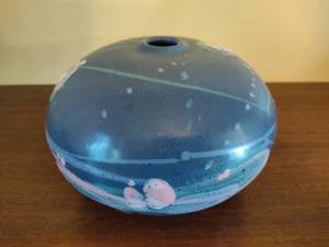 lot 125 image: Mark Chamberlain Studio Pottery Vase