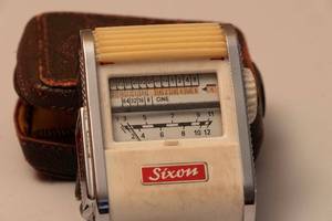 lot 79 image: Gossen Sixon Exposure Meter