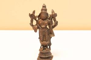 lot 43 image: Lakshimi Bronzed Figurine