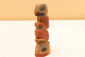lot 115 image: Chilkoot Tribe Wooden Totem Pole