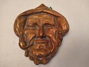 lot 141 image: Old Salt Bronze Hanging Decor