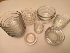 lot 172 image: Lot of Small Glass Dip Bowls