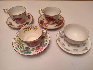 lot 171 image: Lot of Vintage CupsSaucers