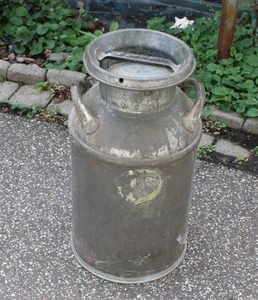 25" Neverleak Milk Can Cannister w/lid
