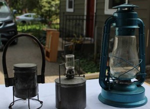 lot 33 image: Lot of 3 Lanterns 2 Kerosene Lanterns lamps and an early Battery powered Lantern