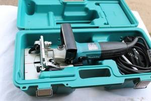 lot 37 image: Makita PJ 7000 Plate Joiner in toolbox