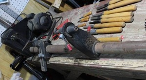 lot 55 image: Duracraft Wood Lathe 12 Swing 37 Length Inc Hand Tools and Wood Vices