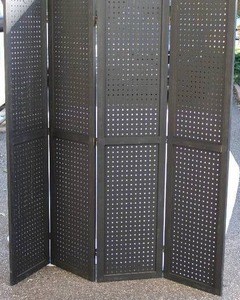 lot 60 image: 4 Panel Divider 65 Wide by 67 high with Box