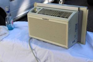 lot 61 image: Gold Star 5000 BTU Window Air Conditioner  Compact Cooling Power