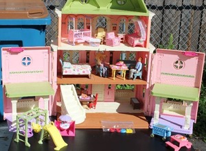 lot 64 image: Fisher Price Happy Family House Playset  Complete with Accessories