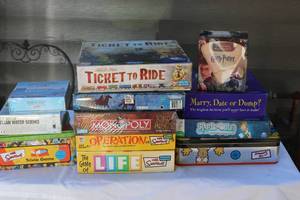 lot 70 image: Collectors Game Lot  Simpsons, Harry Potter, Lord of the Rings & More