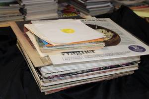 lot 129 image: Mixed Vinyl Record Collection  LPs & 45s Featuring Neil Diamond, Star Wars, Flip Wilson, Red Foxx & More