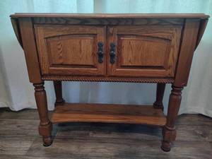 lot 31 image: Oak Sideboard with Drop Leaves