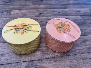 lot 21 image: Set of Vintage Harvey Sewing Baskets