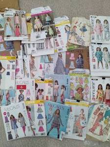 lot 189 image: Large Lot of Childrens Clothing Patterns
