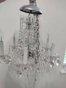 lot 194 image: Hanging Chandelier