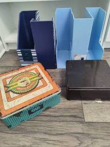 lot 170 image: Storage Tins & BookMagazine File Boxes