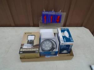 lot 114 image: Flat of camping lightrecessed light & works light. As shown.