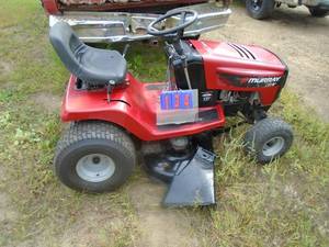 Murray 14 hp 40 riding mower. Used condition. Like new tires. Tested & works. As shown.