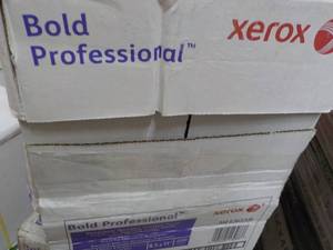 lot 27 image: Xerox 2500 Sheets 8.5 x 11White Co...