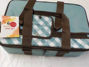 lot 42 image: Rachael Ray Pack and Go 16 x 4 x 10...