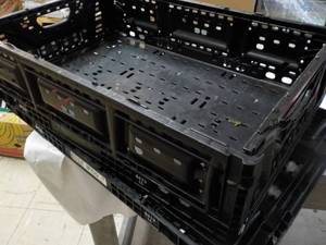 lot 101 image: 2 Collapsible Trays 23 x 15 x 6...
