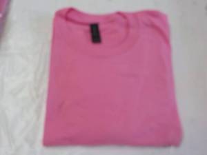 lot 150 image: Gildan Pink T-shirt size XL Tall...