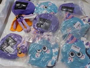 lot 152 image: Stuffed Toys...