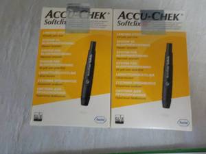 lot 168 image: 2 Accu-Chek Soft clix...