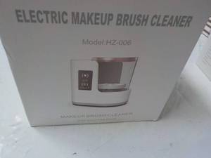 lot 191 image: Electric Makeup Brush Cleaner...