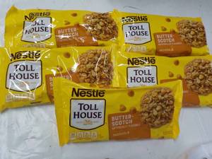 lot 236 image: 5 Bags Nestle Butterscotch 11 oz Mo...