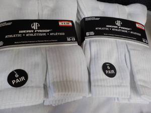 lot 241 image: 12 pair Wear Prook Athletic White S...