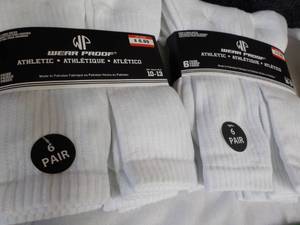 lot 243 image: 12 pair Wear Prook Athletic White S...