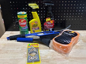 lot 67 image: Automotive Supplies