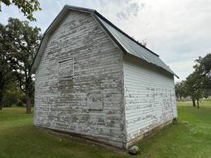 BARN TO BE MOVED