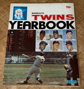lot 41 image: 1969 Minnesota Twins Baseball Vintage Yearbook