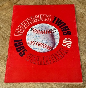 lot 48 image: 1965 Minnesota Twins Baseball Vintage Yearbook