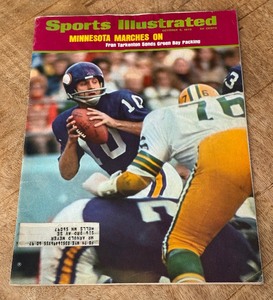 lot 54 image: Fran Tarkenton 1973 Sports Illustrated Magazine