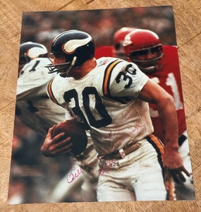 lot 67 image: Bill Brown Signed Minnesota Vikings 8x10 Photo