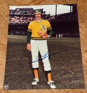 lot 75 image: Rollie Fingers Signed 8x10 Oakland As 8x10 Baseball Photo