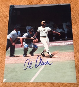lot 79 image: Al Oliver Signed 8x10 Pittsburgh Pirates 8x10 Baseball Photo