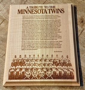 lot 87 image: Minnesota Twins 1987 World Series Wooden Plaque