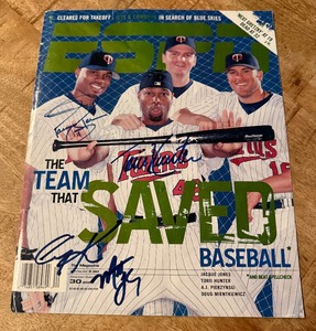 lot 131 image: Torii Hunter, Jacque Jones, Corey Koskie, Matt LeCroy Signed ESPN Magazine Cover - Minnesota Twins Baseball