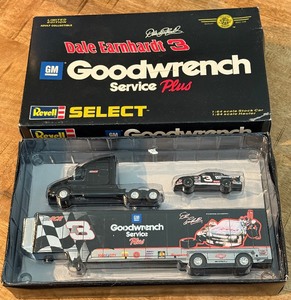 lot 188 image: Dale Earnhardt GM Goodwrengh 164 Scale Stor Car and Hauler - NASCAR Racing