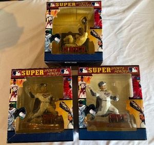 lot 216 image: (3) Minnesota Twins Super Sports Heroes Figures - Torii Hunter and Brad Radke