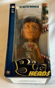lot 242 image: Justin Morneau Jumbo Bobblehead Minnesota Twins Baseball