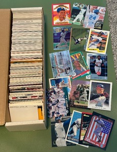 lot 10B image: 700 Ken Girffey Jr.  Sr. (50) Baseball Card Box