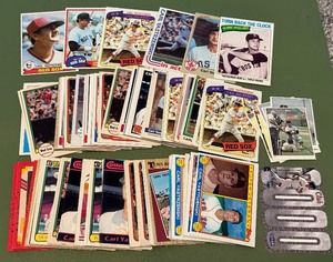 lot 50B image: 150 Carl Yastrzemski Baseball Card Lot