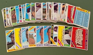 lot 47B image: 1966 Topps 100 Card Vintage Baseball Lot 1